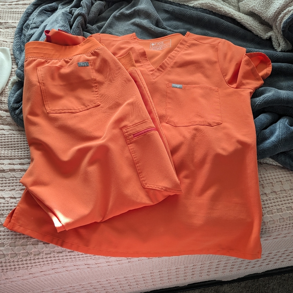 Figs Scrubs set